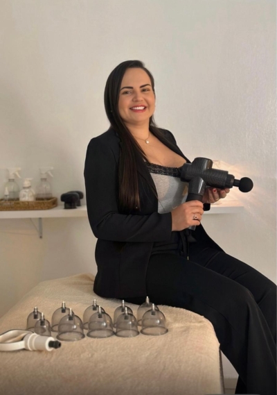 Viviane Queiroz Esteticista em Fortaleza Massoterapia Fortaleza, Limpeza de Pele e Microagulhamento